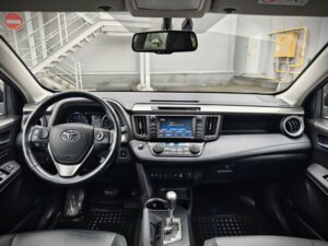 Toyota RAV4 2017 2.5 AT (180 л.с.) 4WD Престиж c пробегом - фото 7