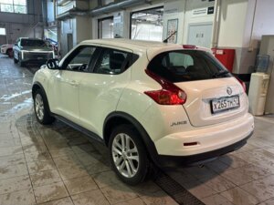 Nissan Juke 2014 1.6 CVT (117 л.с.) SE c пробегом - фото 3
