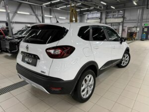 Renault Kaptur 2017 1.6 CVT (114 л.с.) Drive c пробегом - фото 2