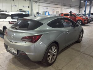 Opel Astra 2012 GTC 1.4 AT (140 л.с.) Sport c пробегом - фото 3
