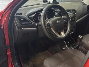 Lada (ВАЗ) Vesta 2019 SW 1.6 MT (106 л.с.) Comfort (2017-2019) c пробегом - фото 2