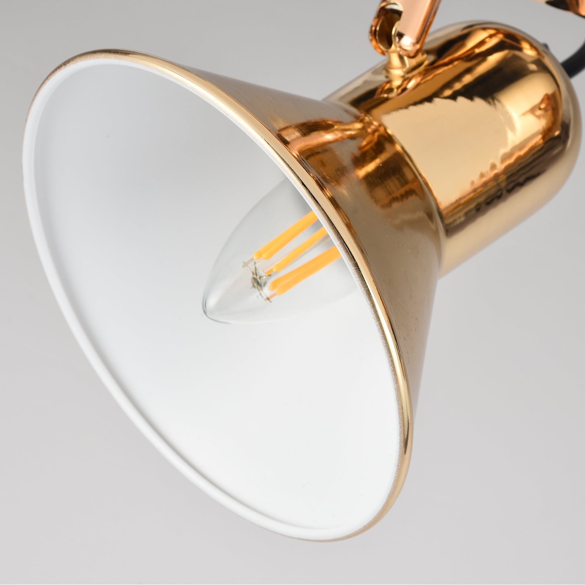 Светильник Hiper  H227-3 60Вт золотистый