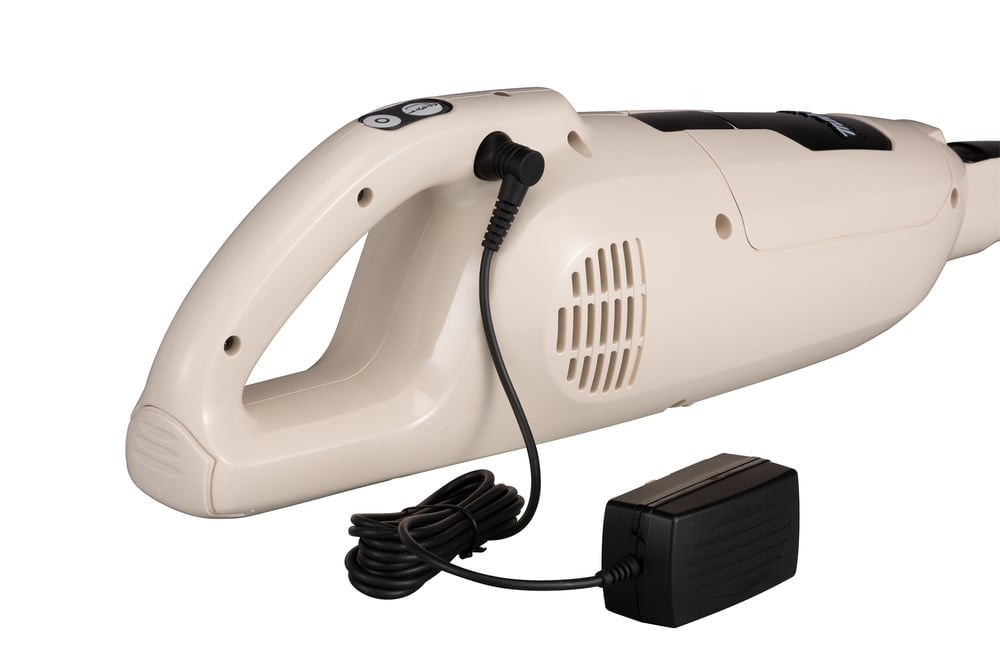 Аккумуляторный пылесос Makita CL114FDWI 10.8 в, 1x2.0 Ач, встроенный аккумулятор Li-ion, 1.4 m3\м, 5 кПа, 0.5 л, 1.3 кг, блок