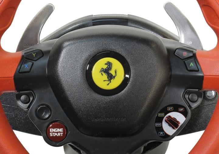 Руль ThrustMaster Ferrari 458 Spider (Рул. Колесо, педали,  Xbox One) <4460105>