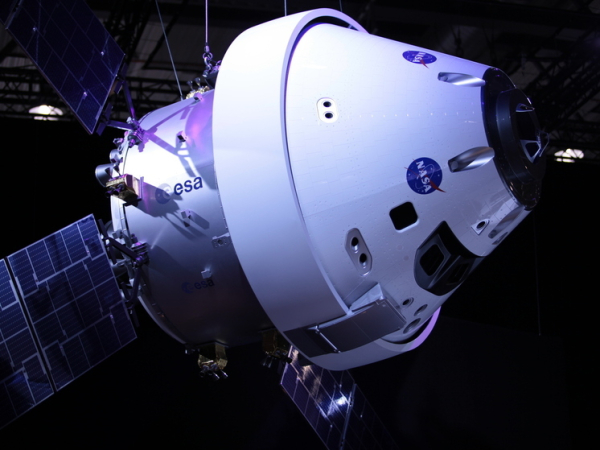 «Слишком сложно и дорого»: могли ли американцы сымитировать полет к Луне с помощью ИИ