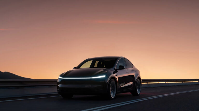 Срыв автономии: Огромное количество ДТП с участием роботакси Tesla