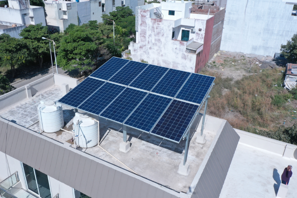 Компания SolarSquare ведет переговоры о привлечении до 60 миллионов долларов, поскольку рынок солнечных батарей на крышах в Индии привлекает значительный интерес венчурных инвесторов.