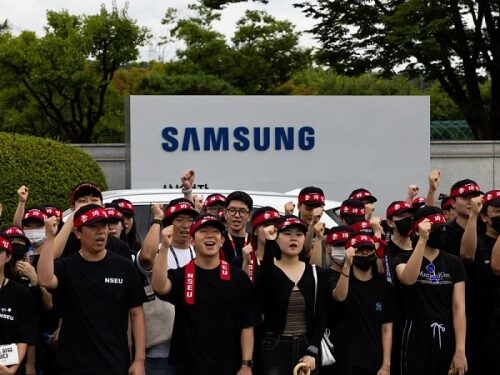 Samsung и профсоюз на час до 18-дневной забастовки достигли компромисса 11 Samsung и профсоюз на час до 18-дневной забастовки достигли компромисса