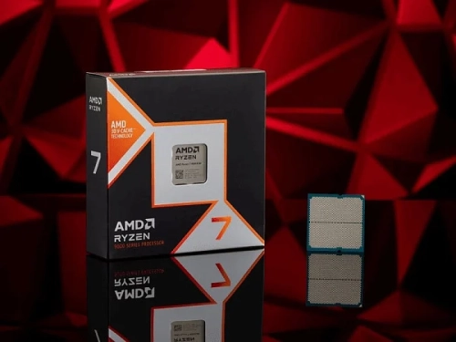 Процессор AMD Ryzen 7 в упаковке на фоне геометрического узора.