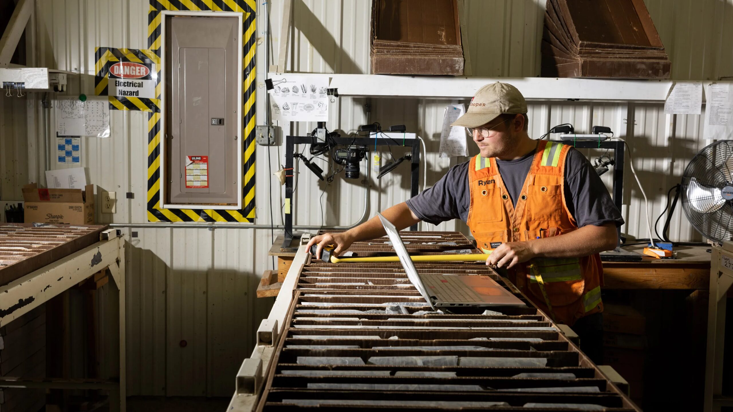 Загрузка: обучение человекоподобных роботов работниками, занятыми на временной основе, и улучшение показателей производительности ИИ. 2 6e0c875d29c18ff85627ffdc1f51c4e8.jpg