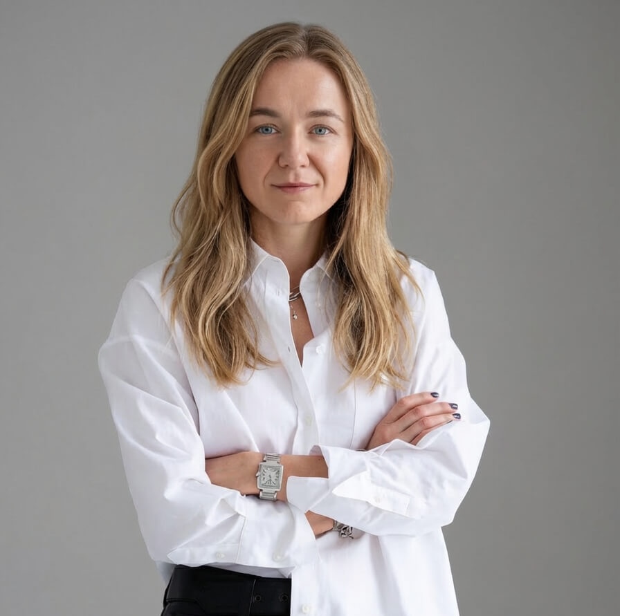 Фото члена команды: Анна Харчикова, Head of Client Education, презентационный дизайнер и L&D-методолог