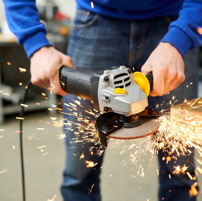 Рейтинг болгарок по надежности и цене