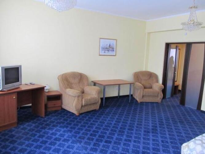 Ланч Кафе Инн, фото 37