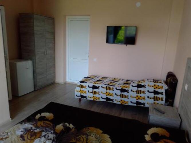 V Gostyah U Natali Guest House, фото 10