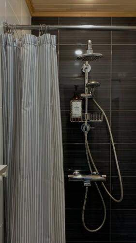 Апартаменты Cozy & Сentral Loft in 1914 Finnish wooden house, фото 21