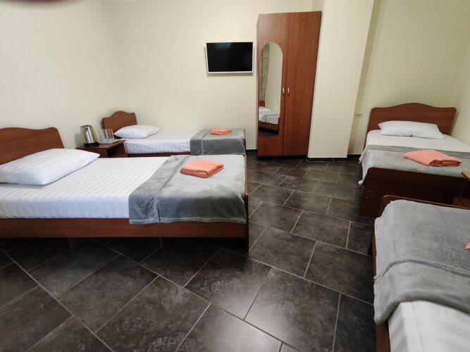 Yuzhny Dvorik Guest House, фото 40