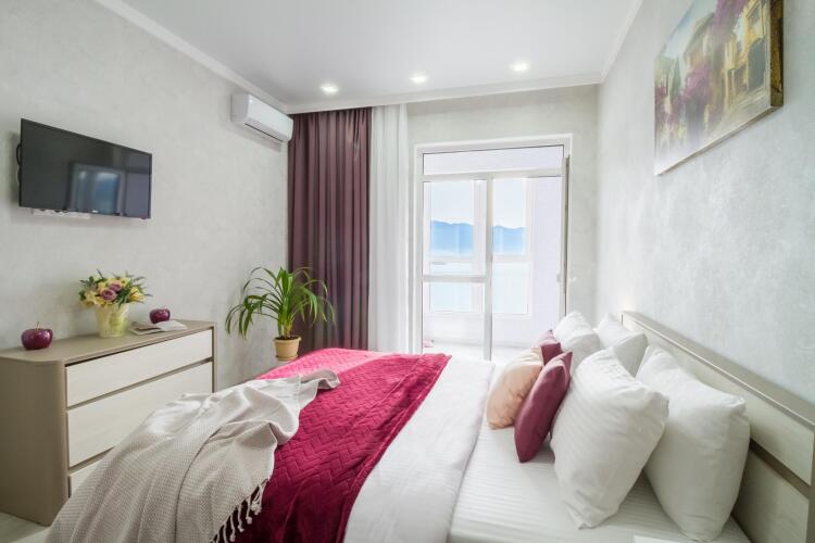 Южный берег на набережной Адмирала Серебрякова, фото 32