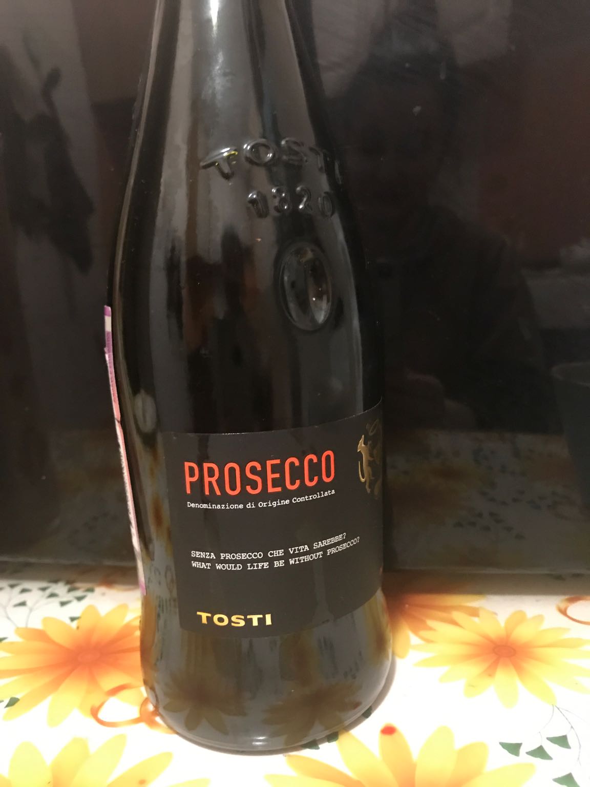 Prosecco tosti. Просекко Tosti. Шампанское Tosti Prosecco. Тости Просекко белое сухое. Tosti Prosecco doc Extra Dry.