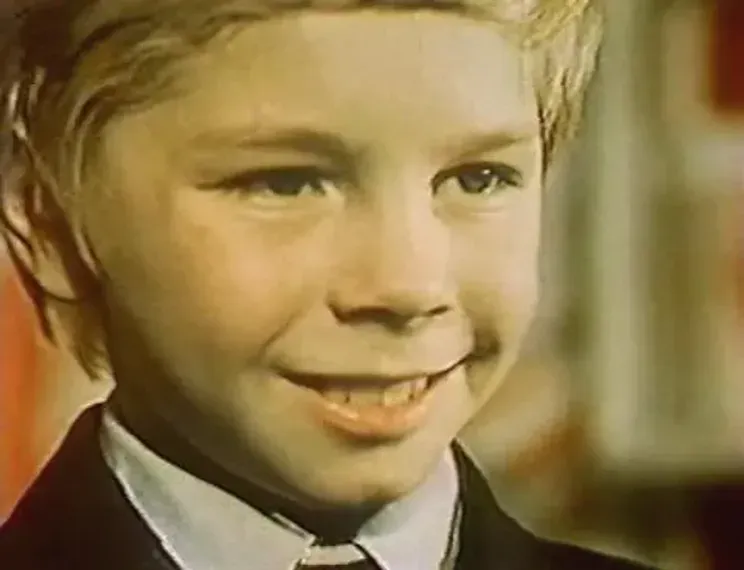 Удивительные приключения дениса кораблева. Дениски кораблева. ). Удивительные приключения дениса кораблёва. Дениски кораблева.