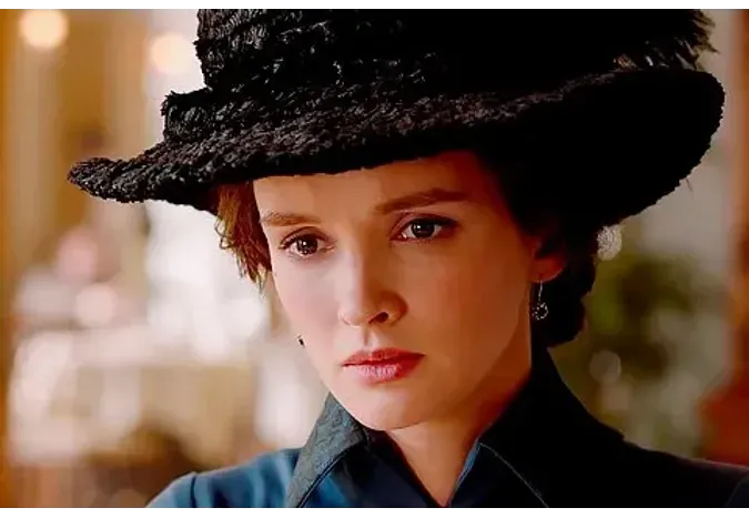 элизабет дебики эверест. актрисы революции. российская актриса с ямочками. Marilou aussilloux. мода революции 1917.