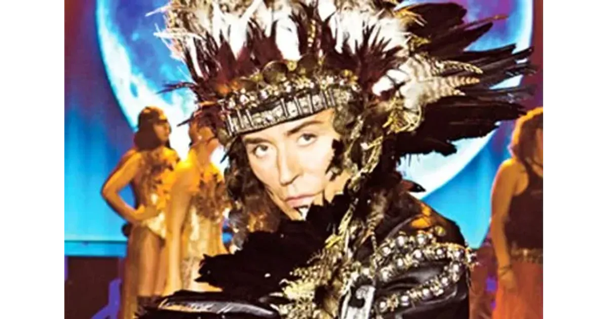 Вечные кро марвел. Целестиалы аришем. Валерий леонтьев фотосессия на гавайях. Винокуров юрий все книги. Вечная война винокуров.