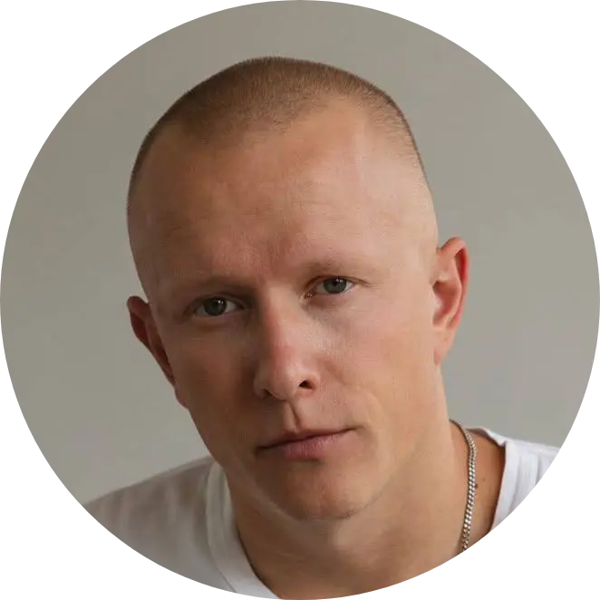 Максим Хохлов