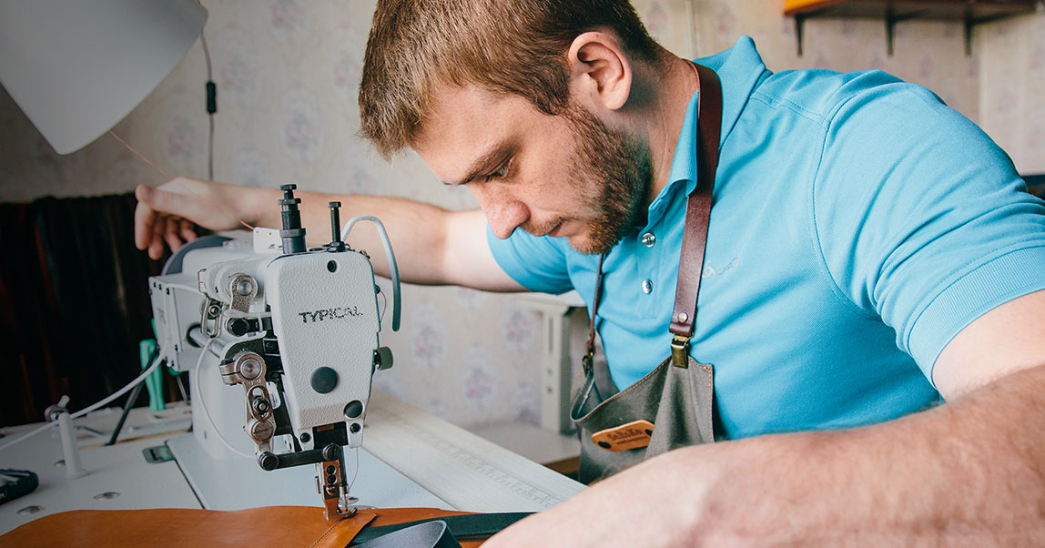 SoRoKo: Как семейная пара зарабатывает на портупеях и зачем разместила мастерскую в квартире