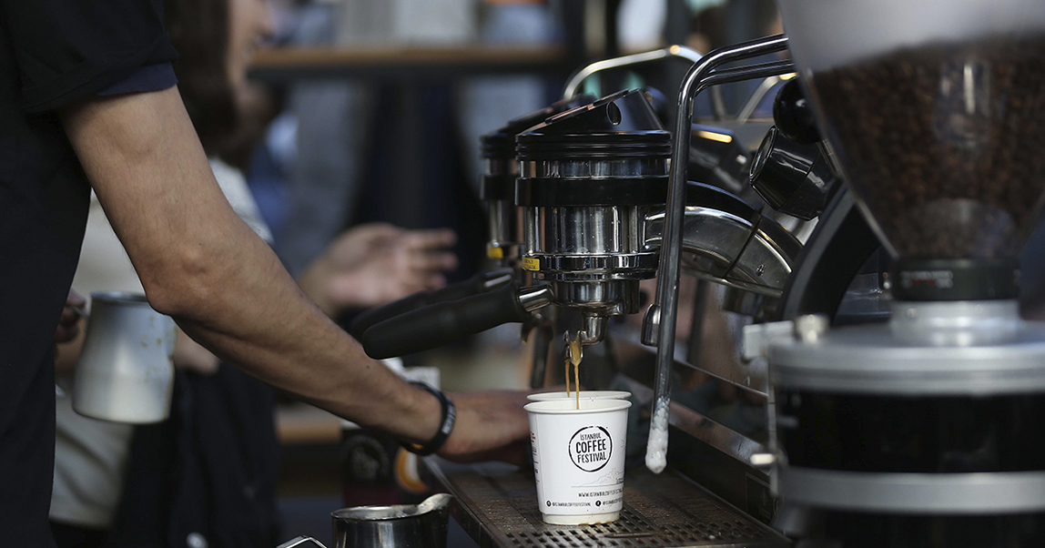 Собственная кофейня vs франшиза: во что вложиться любителю кофе