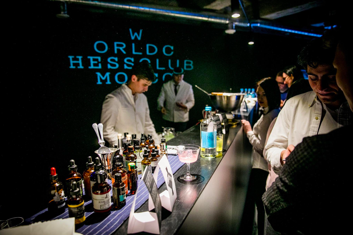 World bar. Бар World Chess Club. Шахматный бар на Баррикадной. World Chess Club Moscow, Москва. Бар, паб «World Chess Club Moscow.