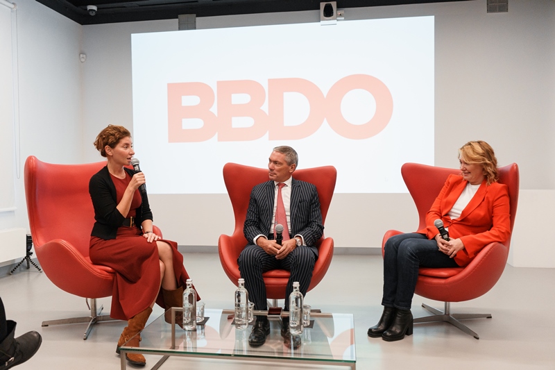 «Искусство, в том числе реклама, должно удивлять». Основные идеи открытой встречи BBDO Group в рамках 30-летия сети в России