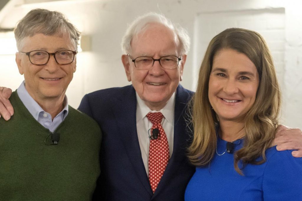 Уоррен Баффет и Билл Гейтс возглавили список миллионеров