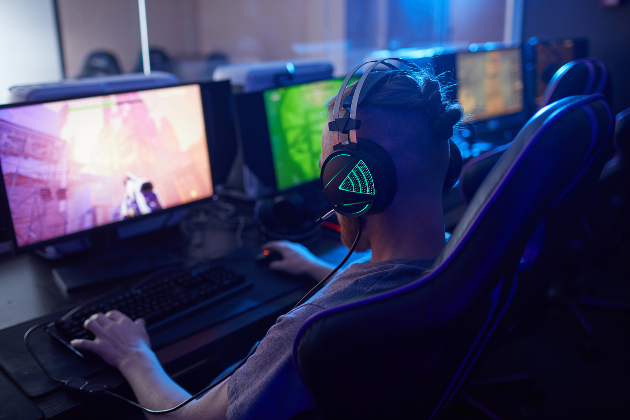 Стартап Legionfarm, помогающий геймерам повышать свои навыки, привлек $6 млн от Y Combinator, Altair Capital и других