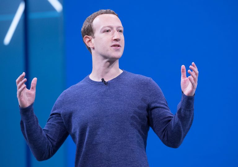 Facebook выпустит умные часы со съемной камерой летом 2022 года