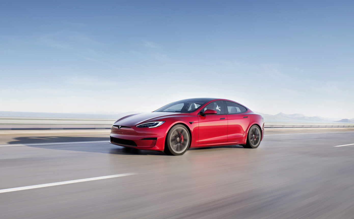 Tesla отказалась от производства своего самого дорогого седана Model S Plaid+          