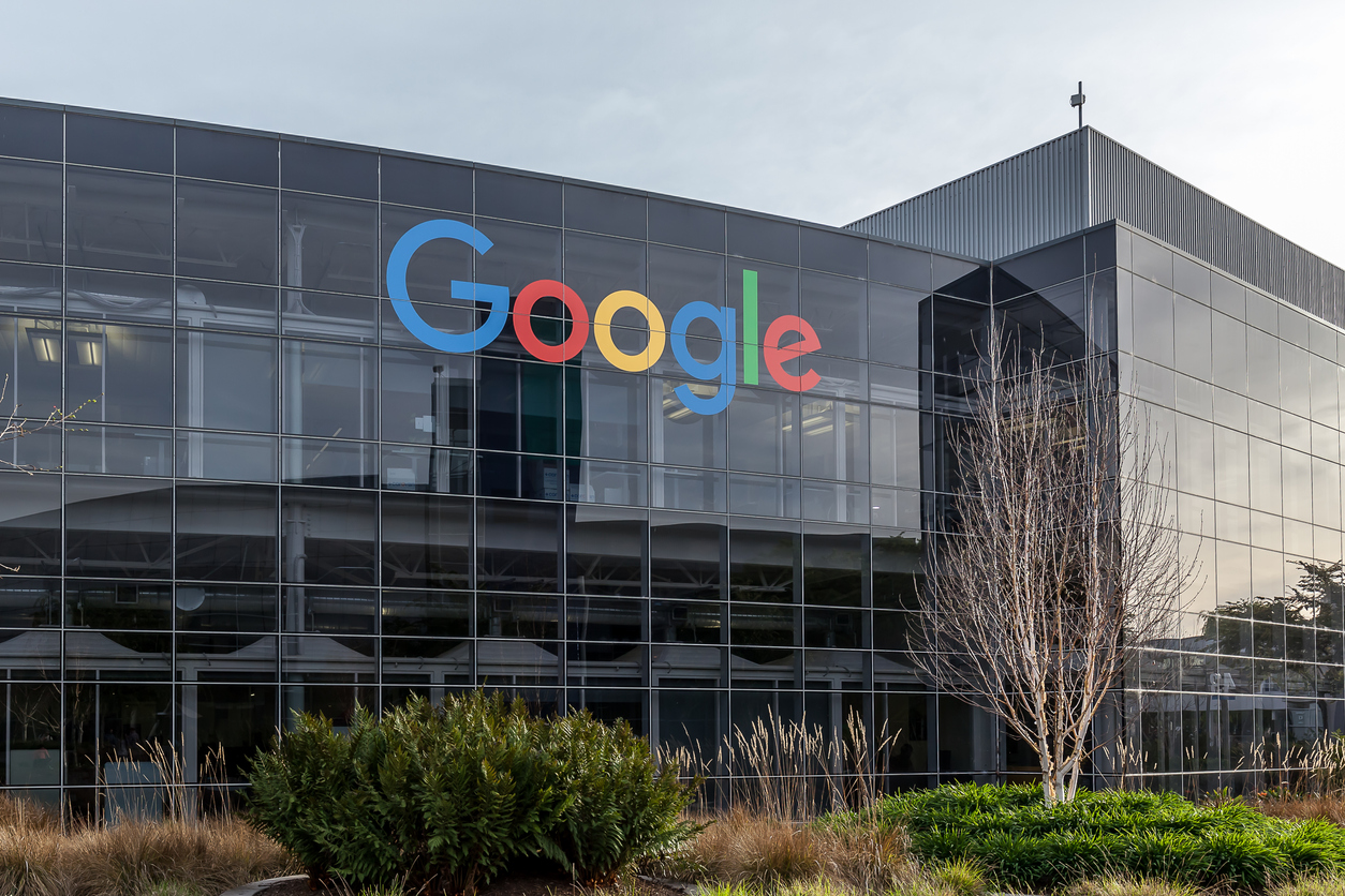 СМИ: топ-менеджеры Google покидают компанию из-за Сундара Пичаи