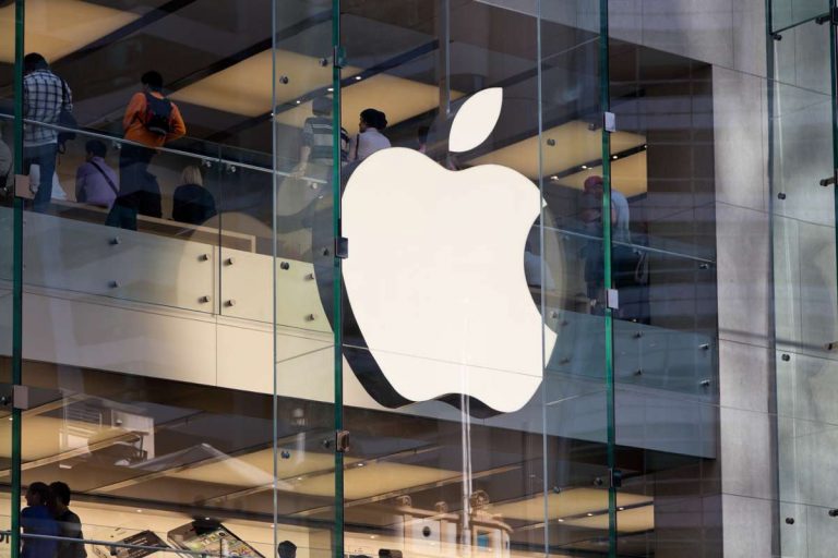 Apple попросила сотрудников вернуться в офис в сентябре          
