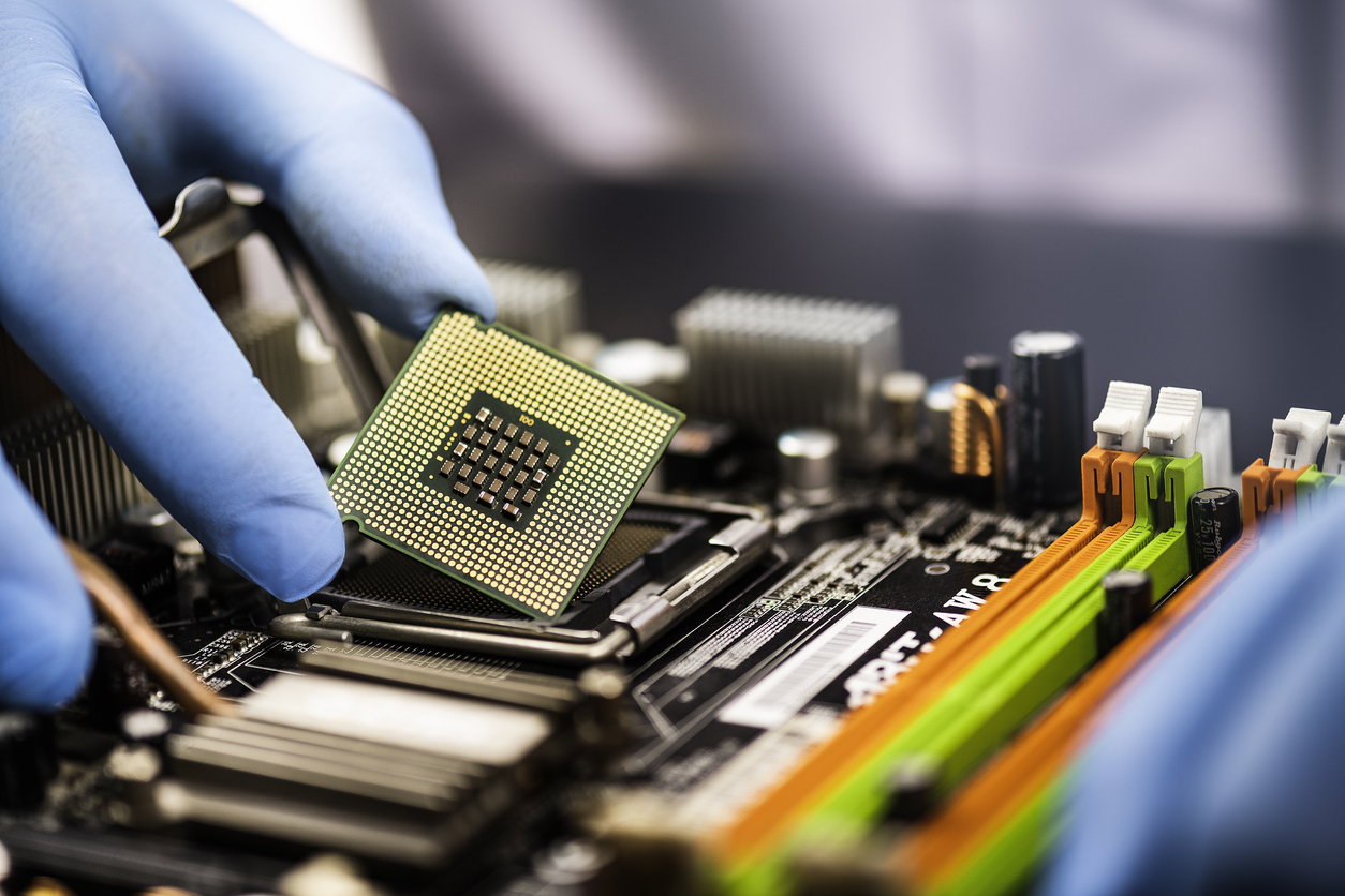 Intel ведет переговоры о покупке производителя чипов GlobalFoundries за $30 млрд