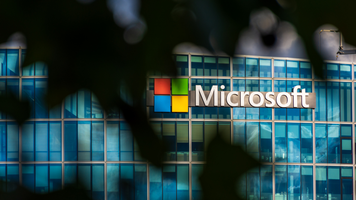 Microsoft выплатит сотрудникам бонус в $1,5 тыс. за работу в пандемию