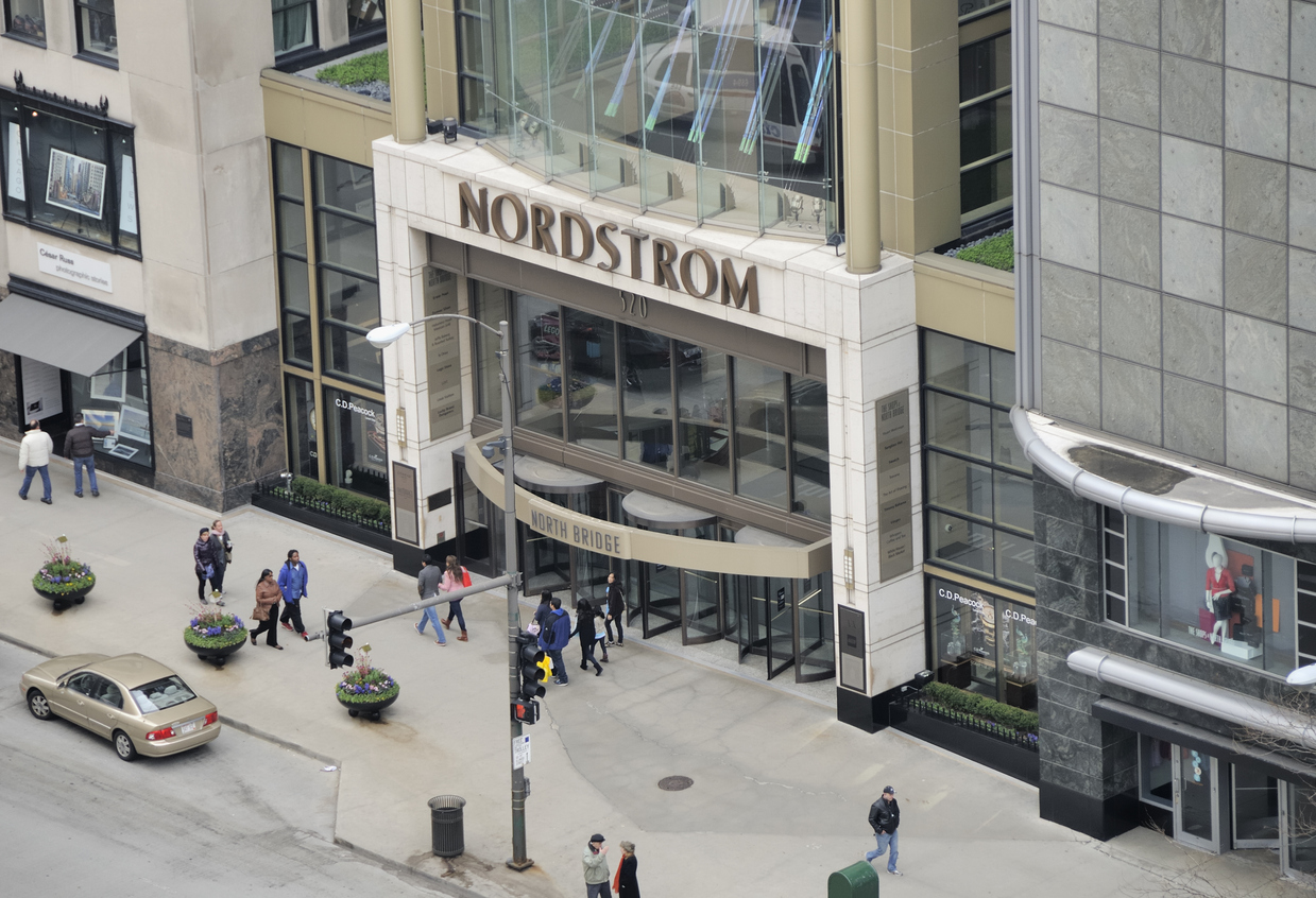 Nordstrom покупает доли четырех брендов модного дома Asos, чтобы завоевать зумеров