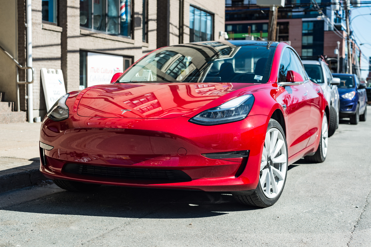 Tesla Model 3 стал самой популярной моделью электрокаров в мире