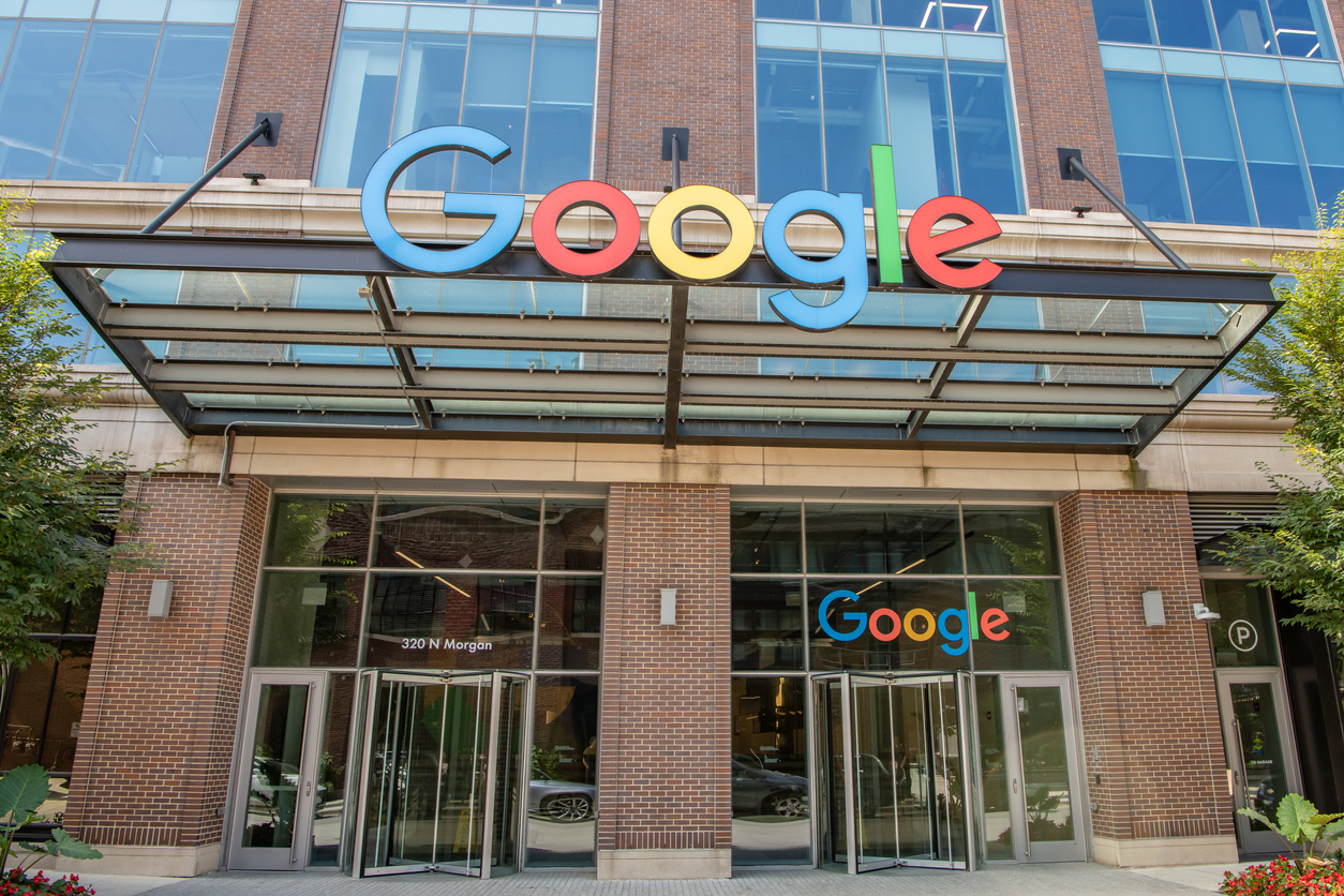 Google оштрафовали на 2 млн руб. за отказ удалить запрещенную информацию