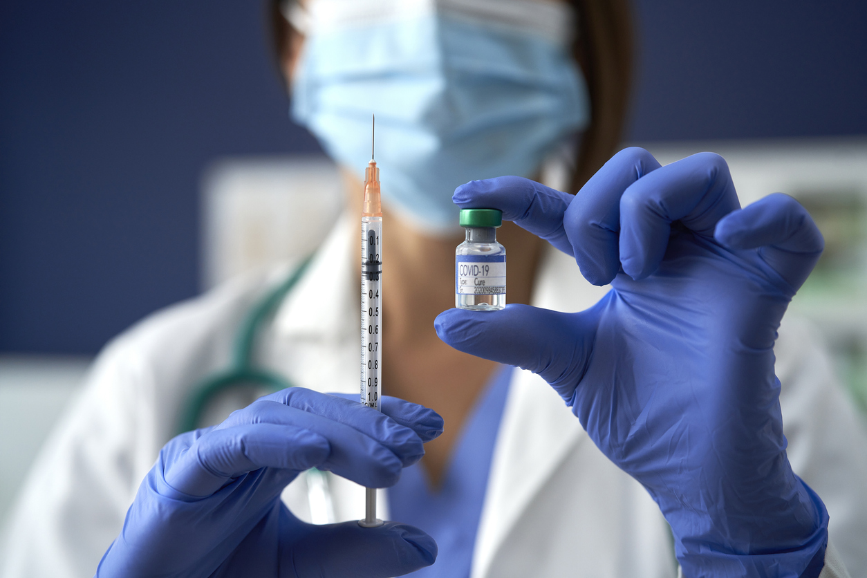 РФПИ предложил Pfizer испытать «Спутник лайт» в качестве третьей прививки          