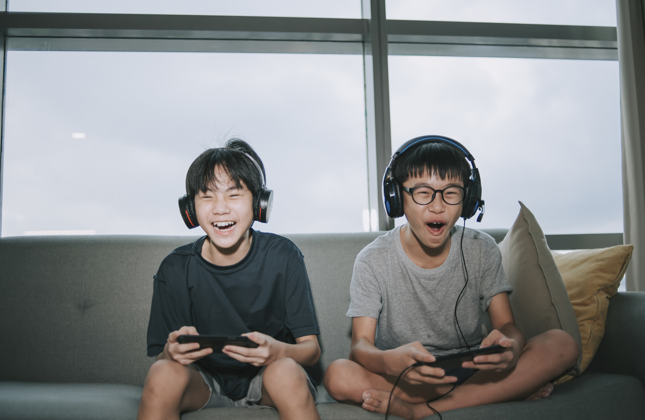 Акции Tencent рухнули, после того как китайские государственные СМИ сравнили игры с опиумом