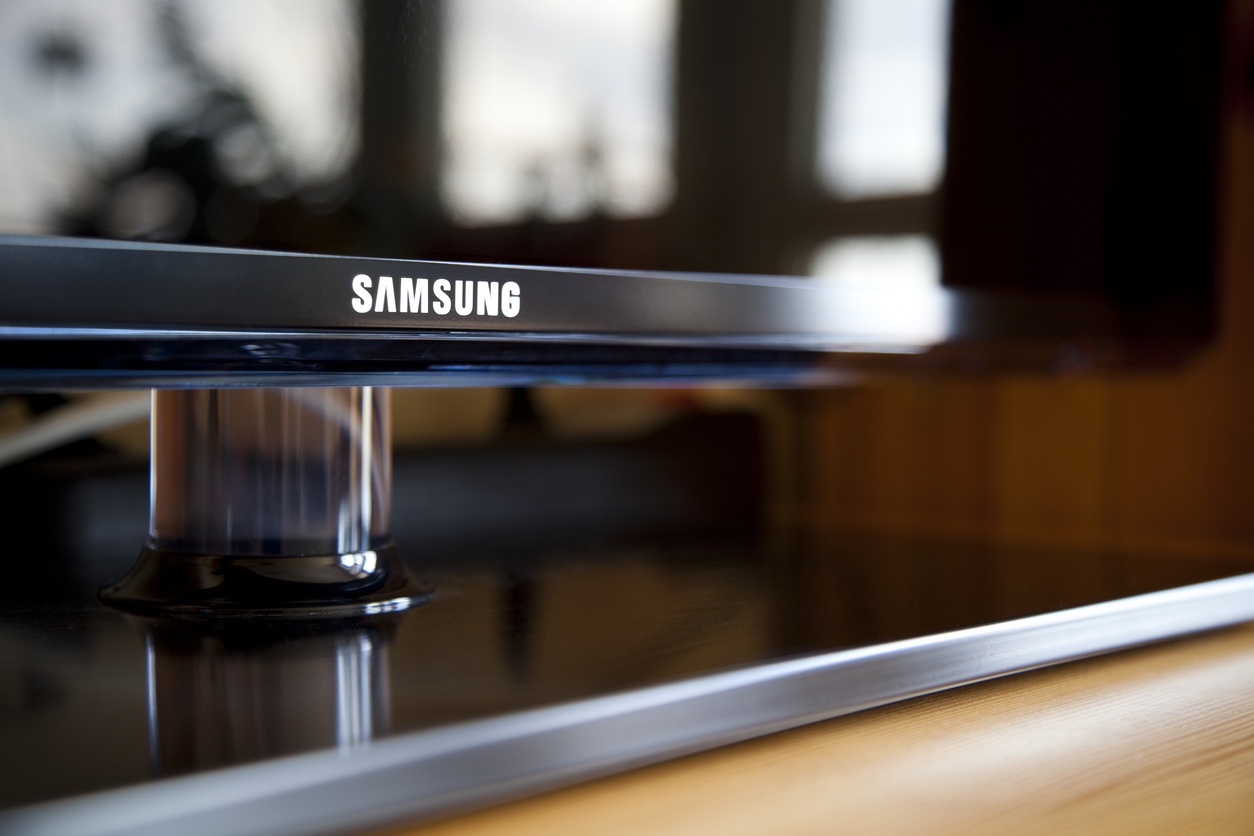 Samsung начал блокировать украденные со складов или магазинов телевизоры