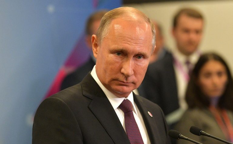 Путин решил самоизолироваться