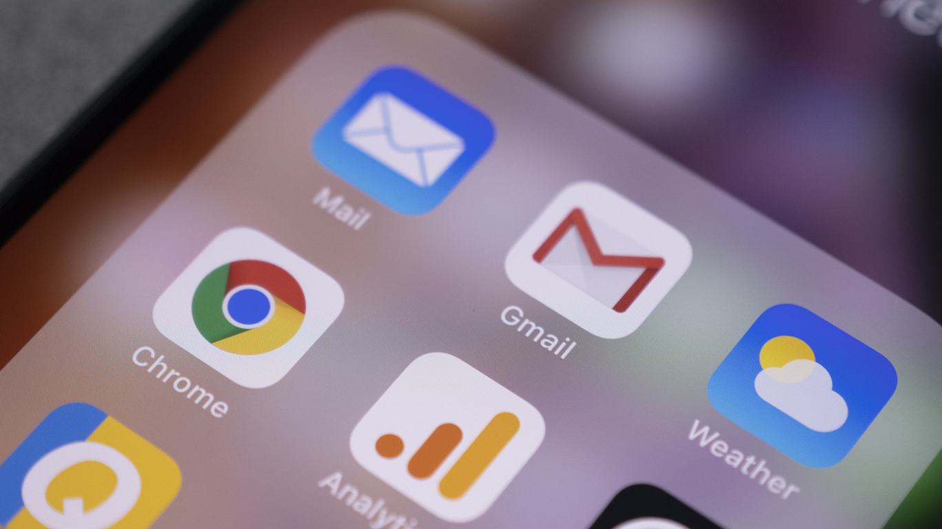 Представителей Google и Apple вызвали на заседание в Совет Федерации