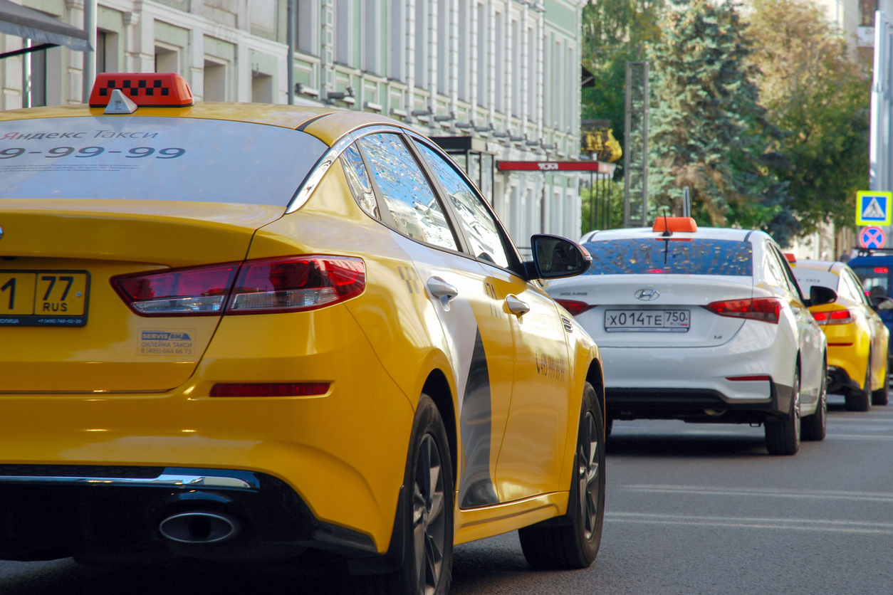 Первые беспилотные такси могут появиться в Москве, Сочи и Иннополисе до конца года          