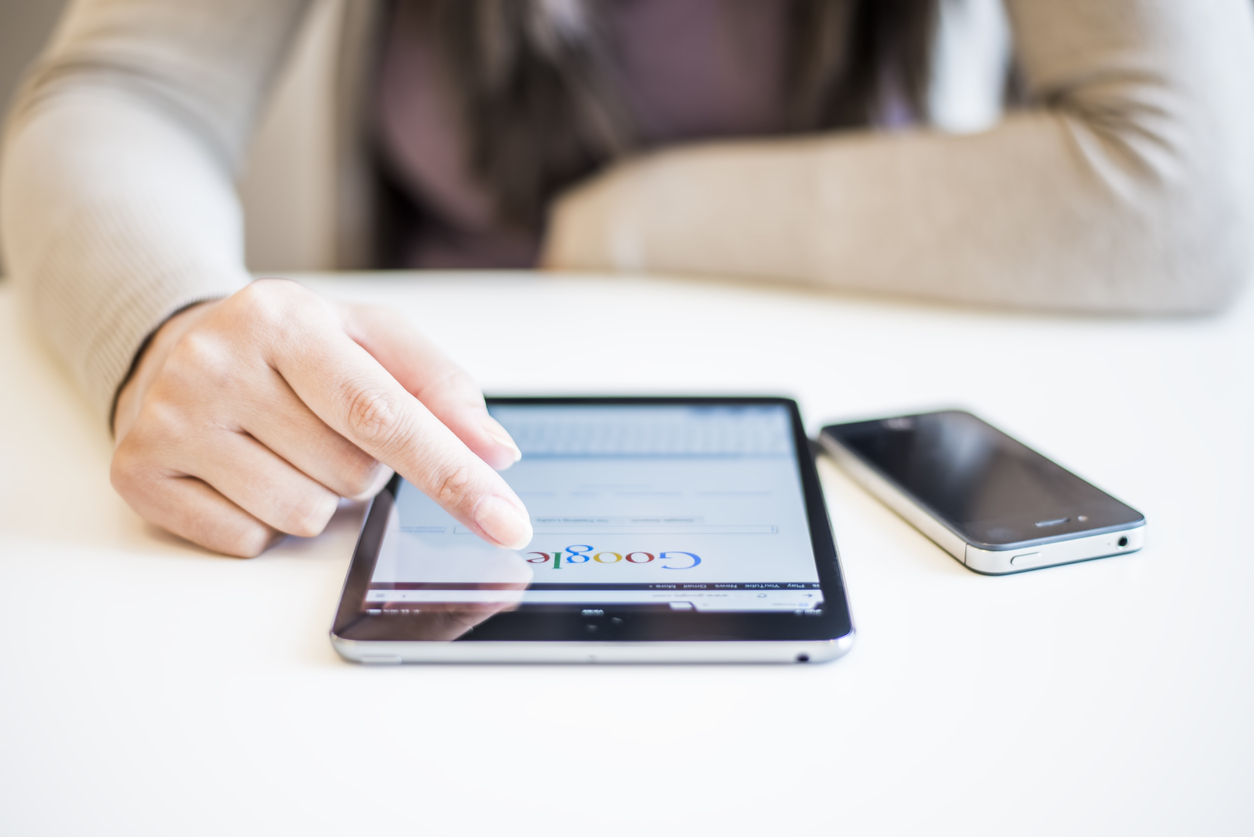 Apple и Google удалили приложение Навальный после угроз уголовного преследования российских сотрудников