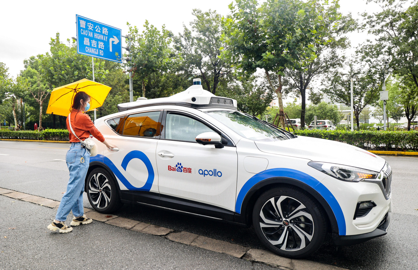 Baidu начала тестировать сервис роботакси Apollo Go в Шанхае