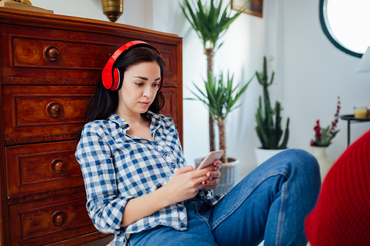 Spotify купит дистрибутора цифровых аудиокниг Findaway